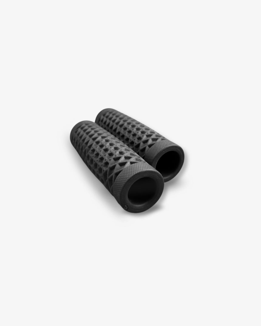 Waffle Diamond Grips For 22.2mm (7/8") Handlebars