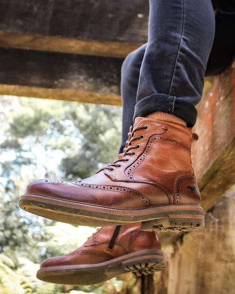 Logan - Cafe Racer Club